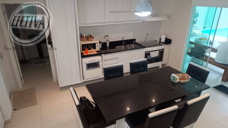 Imagem Casa com 4 Quartos à Venda, 243 m² em Balneario Costa Azul - Matinhos Imagem Casa com 4 Quartos à Venda, 243 m² em Balneario Costa Azul - Matinhos