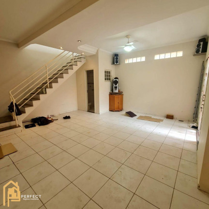 Imagem Casa com 3 Quartos à Venda, 170 m² em Jardim Ana Emilia - Taubaté Imagem Casa com 3 Quartos à Venda, 170 m² em Jardim Ana Emilia - Taubaté