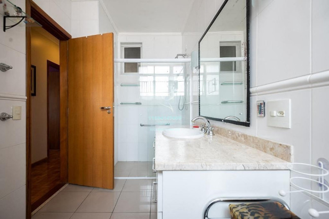 Imagem Apartamento com 3 Quartos à Venda, 180 m² em Itaim Bibi - São Paulo Imagem Apartamento com 3 Quartos à Venda, 180 m² em Itaim Bibi - São Paulo