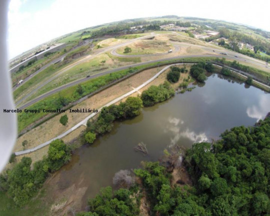 Imagem Terreno à Venda, 393 m² em Buru - Salto Imagem Terreno à Venda, 393 m² em Buru - Salto