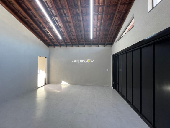 Imagem Casa com 3 Quartos à Venda, 200 m²
