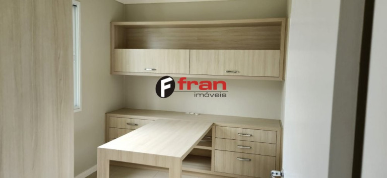 Imagem Casa com 4 Quartos à Venda, 400 m² em Córrego Grande - Florianópolis Imagem Casa com 4 Quartos à Venda, 400 m² em Córrego Grande - Florianópolis