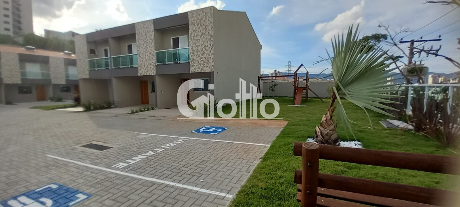 Imagem Casa de Condomínio com 3 Quartos para Alugar, 94 m² em Alto Ipiranga - Mogi Das Cruzes
