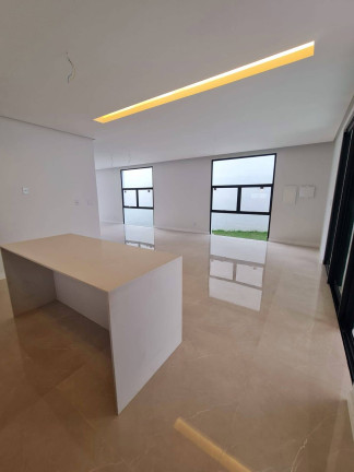 Imagem Casa com 5 Quartos à Venda, 363 m² em Ponta Negra - Manaus Imagem Casa com 5 Quartos à Venda, 363 m² em Ponta Negra - Manaus