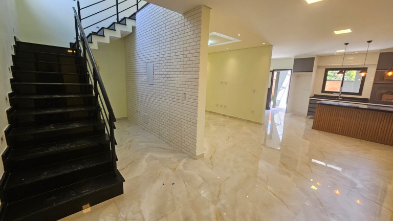 Imagem Sobrado com 3 Quartos à Venda, 174 m² em Cézar De Souza - Mogi Das Cruzes