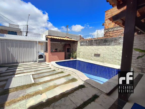 Imagem Casa com 3 Quartos à Venda, 220 m² em São Luiz - Arapiraca