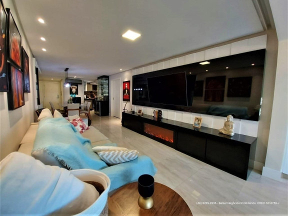 Imagem Apartamento com 3 Quartos à Venda, 248 m² em Agronômica - Florianópolis Imagem Apartamento com 3 Quartos à Venda, 248 m² em Agronômica - Florianópolis