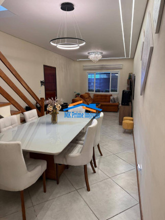 Sobrado com 3 Quartos à Venda, 130 m² em Das Pedras - Cotia