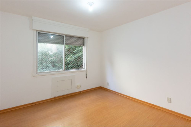 Imagem Imóvel com 1 Quarto à Venda,  em Petrópolis - Porto Alegre