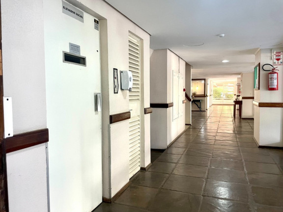 Imagem Apartamento com 2 Quartos à Venda, 63 m² em Teresópolis - Porto Alegre