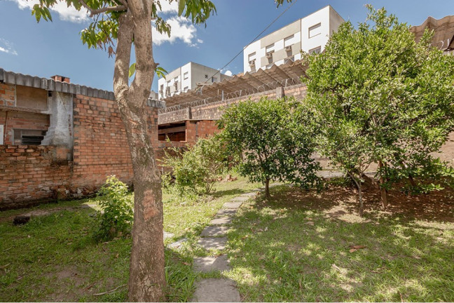 Imagem Terreno à Venda, 666 m² em Partenon - Porto Alegre Imagem Terreno à Venda, 666 m² em Partenon - Porto Alegre