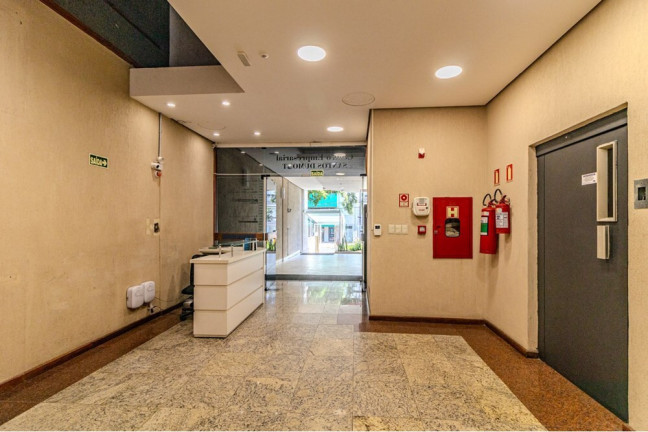 Imagem Sala Comercial à Venda, 40 m² em Menino Deus - Porto Alegre Imagem Sala Comercial à Venda, 40 m² em Menino Deus - Porto Alegre