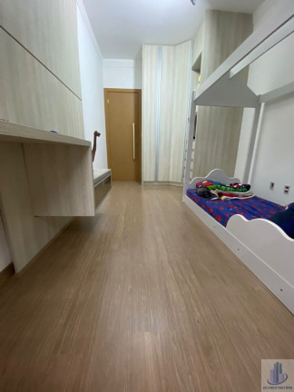 Imagem Apartamento com 4 Quartos à Venda, 233 m² em Guilhermina - Praia Grande