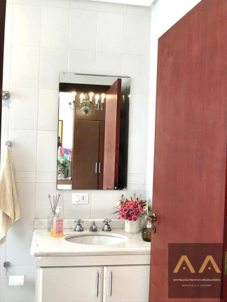 Imagem Casa à Venda, 305 m² em Alphaville - Santana De Parnaíba Imagem Casa à Venda, 305 m² em Alphaville - Santana De Parnaíba
