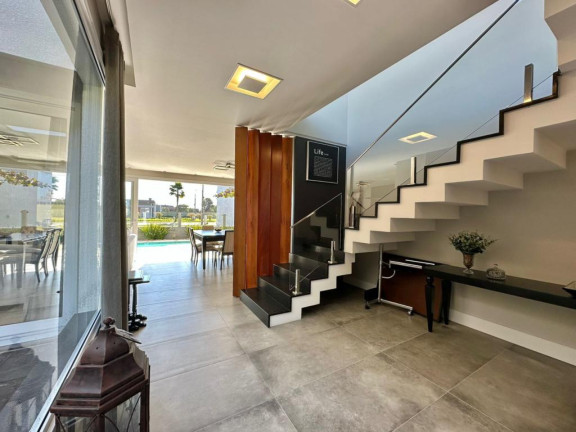 Imagem Casa com 3 Quartos à Venda, em -- - Xangri-la Imagem Casa com 3 Quartos à Venda, em -- - Xangri-la