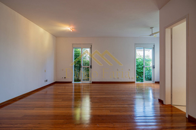 Imagem Casa de Condomínio com 3 Quartos à Venda, 211 m² em Pinheiros - São Paulo Imagem Casa de Condomínio com 3 Quartos à Venda, 211 m² em Pinheiros - São Paulo