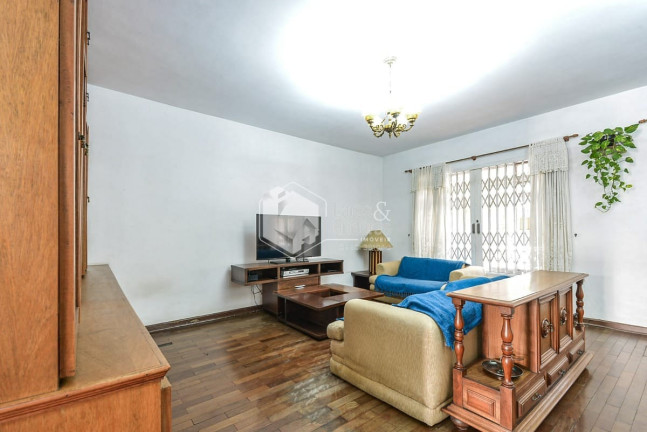 Imagem Sobrado com 3 Quartos à Venda, 242 m² em Moema - São Paulo Imagem Sobrado com 3 Quartos à Venda, 242 m² em Moema - São Paulo