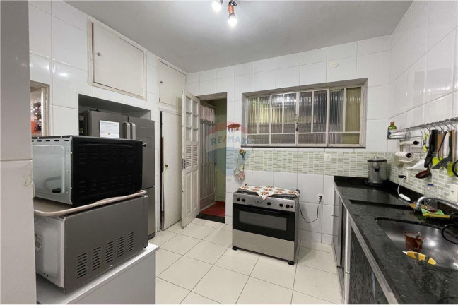 Imagem Casa com 3 Quartos à Venda, 309 m² em Vila Isabel - Rio De Janeiro Imagem Casa com 3 Quartos à Venda, 309 m² em Vila Isabel - Rio De Janeiro