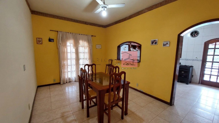 Imagem Casa com 3 Quartos à Venda, 190 m² em Baldeador - Niterói