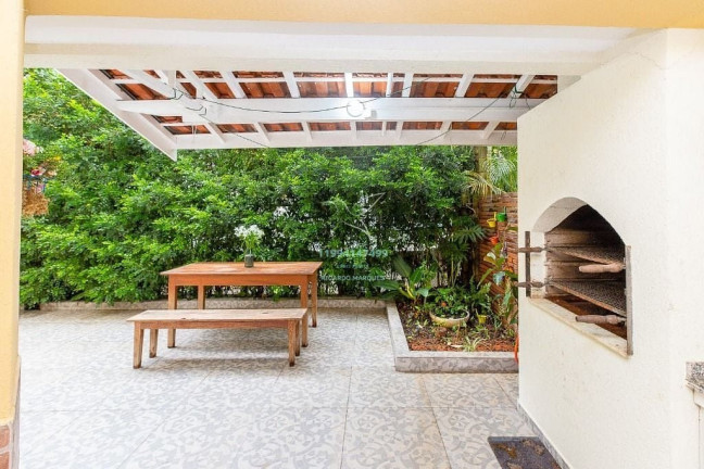 Imagem Casa com 3 Quartos à Venda, 153 m² em Jardim Barbacena - Cotia Imagem Casa com 3 Quartos à Venda, 153 m² em Jardim Barbacena - Cotia