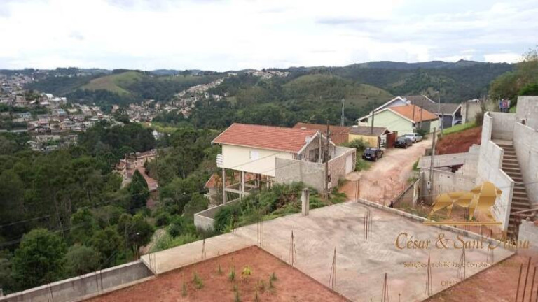 Imagem Casa com 1 Quarto à Venda, 60 m² em Campos Do Jordão - Campos Do Jordão