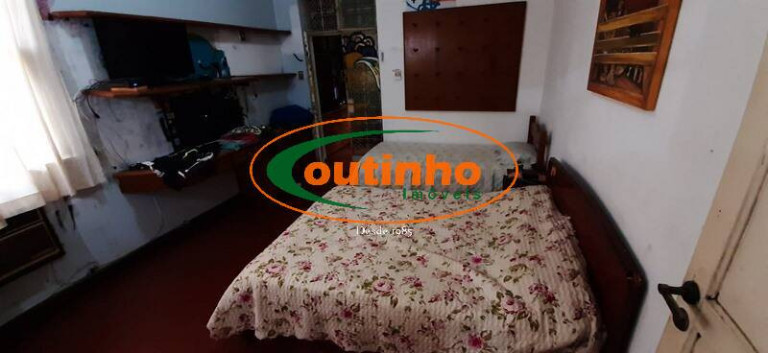 Imagem Casa com 4 Quartos à Venda, 576 m² em Grajaú - Rio De Janeiro Imagem Casa com 4 Quartos à Venda, 576 m² em Grajaú - Rio De Janeiro