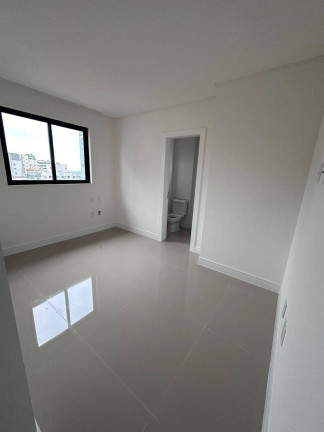 Apartamento com 3 Quartos à Venda, 123 m² em Meia Praia - Itapema