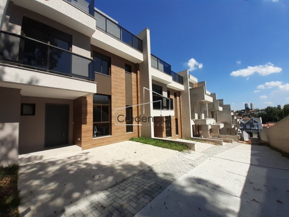 Sobrado com 3 Quartos à Venda, 178 m² em Bom Retiro - Curitiba