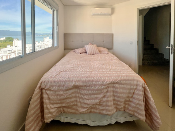 Imagem Cobertura com 3 Quartos à Venda, 136 m² em Abraão - Florianópolis Imagem Cobertura com 3 Quartos à Venda, 136 m² em Abraão - Florianópolis