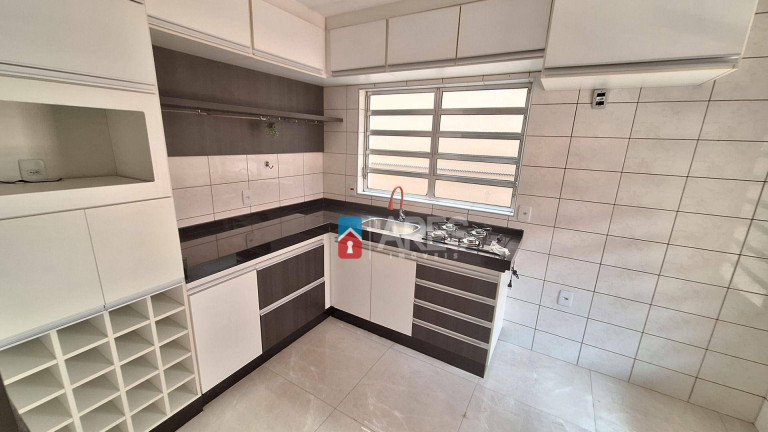 Imagem Casa com 3 Quartos à Venda, 221 m² em Parque Novo Mundo - Americana Imagem Casa com 3 Quartos à Venda, 221 m² em Parque Novo Mundo - Americana