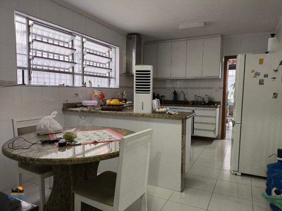Imagem Sobrado com 3 Quartos à Venda, 185 m² em Vila Valença - São Vicente