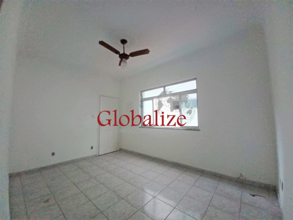 Imóvel com 2 Quartos à Venda, 74 m² em Ponta Da Praia - Santos