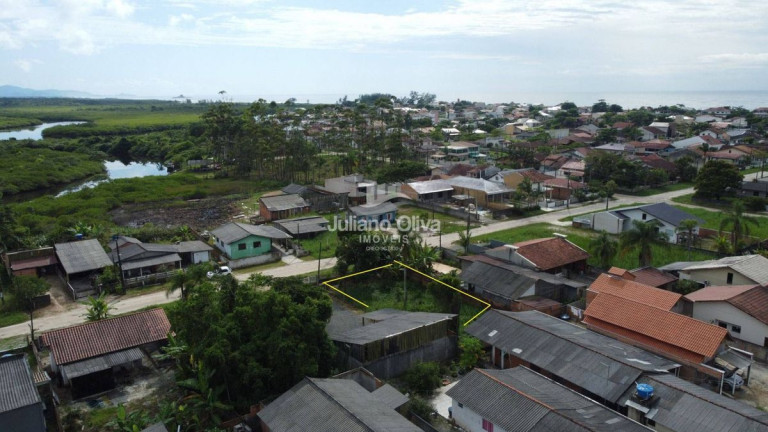 Terreno à Venda, 360 m² em Barra Do Sai - Itapoá