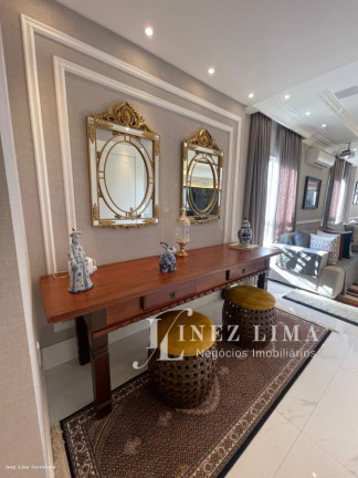 Imagem Imóvel com 4 Quartos à Venda, 250 m² em Meia Praia - Itapema Imagem Imóvel com 4 Quartos à Venda, 250 m² em Meia Praia - Itapema