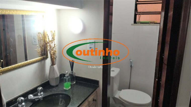 Imagem Casa com 4 Quartos à Venda, 247 m² em Andaraí - Rio De Janeiro Imagem Casa com 4 Quartos à Venda, 247 m² em Andaraí - Rio De Janeiro