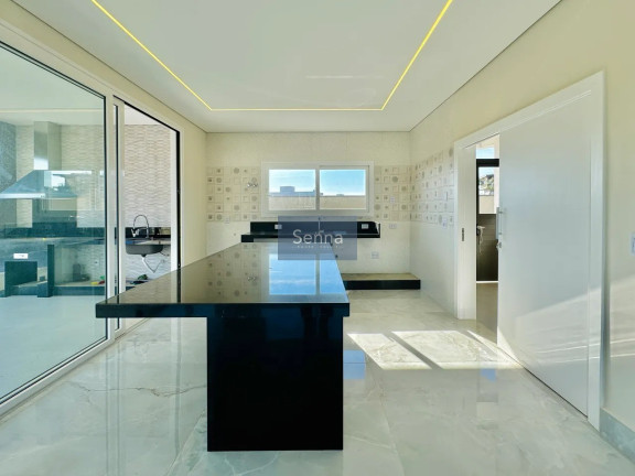 Imagem Casa com 3 Quartos à Venda, 415 m² em Vila Nova Esperia - Jundiaí Imagem Casa com 3 Quartos à Venda, 415 m² em Vila Nova Esperia - Jundiaí