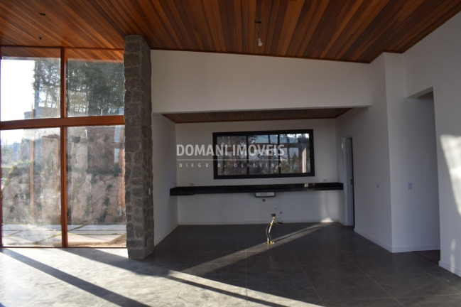 Imagem Casa com 3 Quartos à Venda, 140 m² em Região De Capivari - Campos Do Jordão
