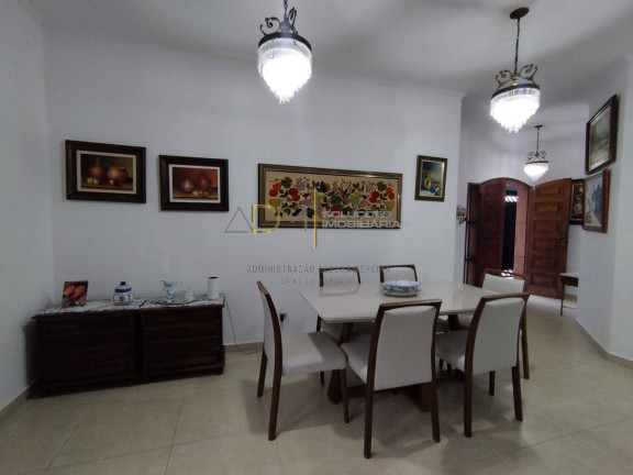 Imagem Sobrado com 4 Quartos à Venda, 420 m² em Centro - Botucatu