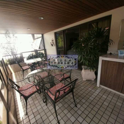 Imagem Apartamento com 4 Quartos à Venda, 210 m² em Várzea - Teresópolis