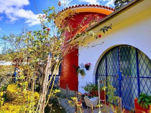 Casa com 3 Quartos à Venda, 200 m² em Albuquerque - Teresópolis