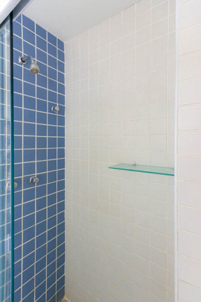 Imagem Imóvel com 1 Quarto à Venda, 41 m² em Copacabana - Rio De Janeiro Imagem Imóvel com 1 Quarto à Venda, 41 m² em Copacabana - Rio De Janeiro