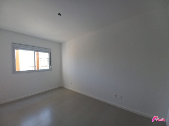 Imagem Casa de Condomínio com 3 Quartos à Venda, 96 m² em Morro Das Pedras - Florianópolis