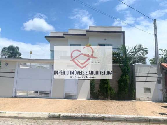 Sobrado com 5 Quartos à Venda,  em Pontal De Santa Marina - Caraguatatuba