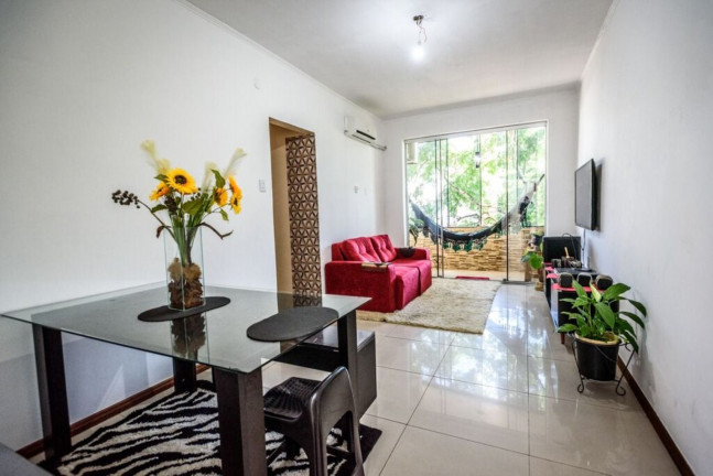 Imagem Imóvel com 3 Quartos à Venda, 103 m² em Rio Branco - Porto Alegre Imagem Imóvel com 3 Quartos à Venda, 103 m² em Rio Branco - Porto Alegre