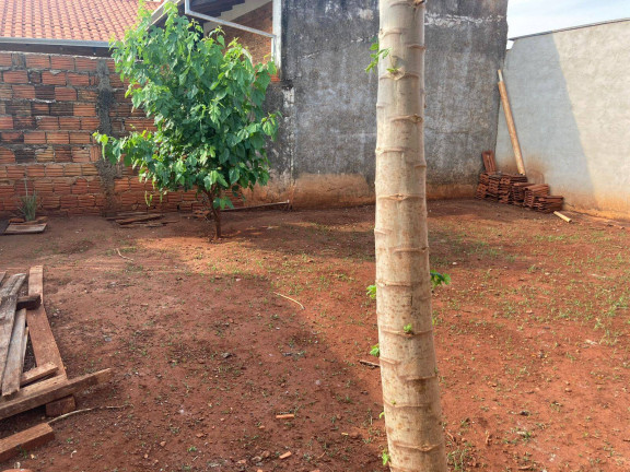 Imagem Casa com 2 Quartos à Venda, 360 m² em Vila Sandano - Ourinhos Imagem Casa com 2 Quartos à Venda, 360 m² em Vila Sandano - Ourinhos