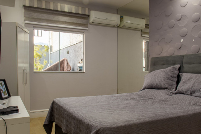 Imagem Casa com 2 Quartos à Venda, em Campo Grande - Rio De Janeiro Imagem Casa com 2 Quartos à Venda, em Campo Grande - Rio De Janeiro