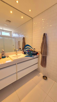 Imagem Casa com 8 Quartos à Venda, 630 m² em Piatã - Salvador Imagem Casa com 8 Quartos à Venda, 630 m² em Piatã - Salvador