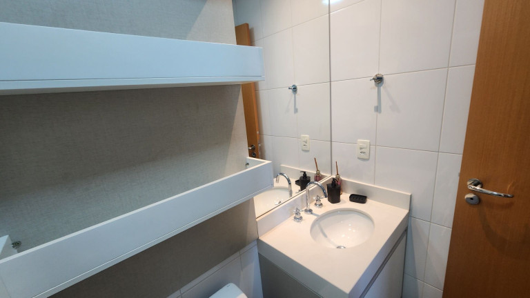 Imagem Apartamento com 2 Quartos à Venda, 72 m² em Gonzaga - Santos
