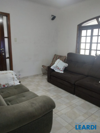 Imagem Casa com 3 Quartos à Venda, 182 m² em Vila Scarpelli - Santo André Imagem Casa com 3 Quartos à Venda, 182 m² em Vila Scarpelli - Santo André