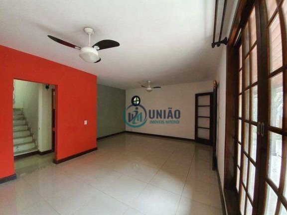 Imagem Casa com 4 Quartos à Venda, 110 m² em São Francisco - Niterói Imagem Casa com 4 Quartos à Venda, 110 m² em São Francisco - Niterói